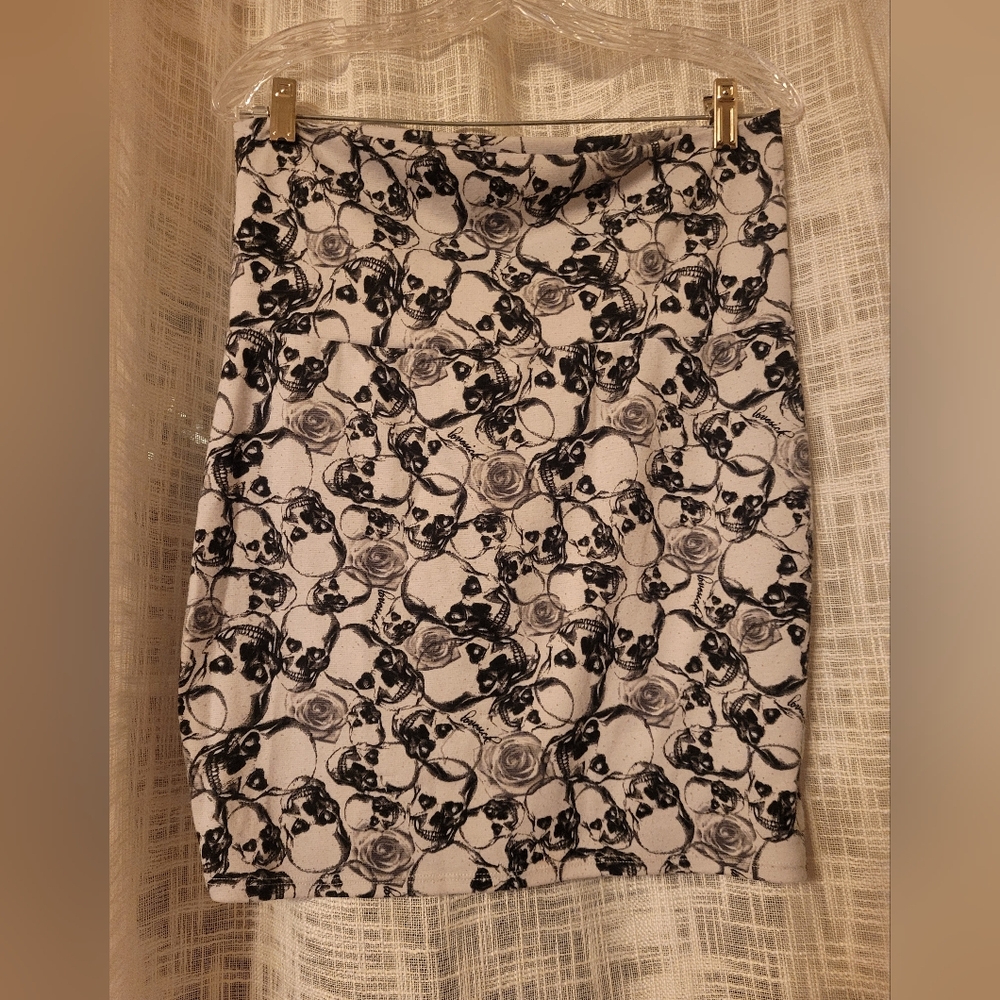 Hot Topic Skull Skirt